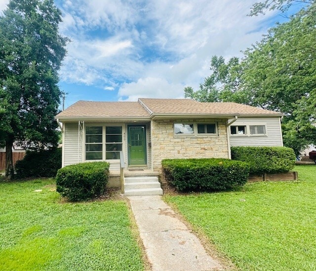 Primary Photo - 400 Sylvan Terrace