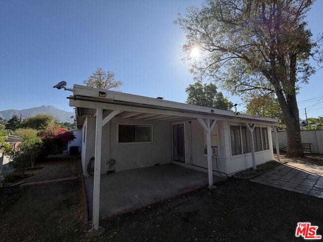 Building Photo - 11121 Parr Ave