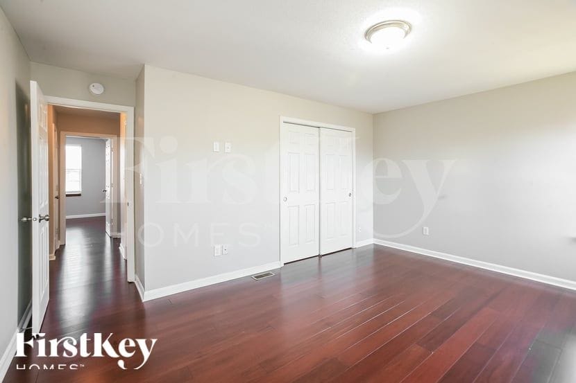 Building Photo - 8085 Lawrence Woods Blvd