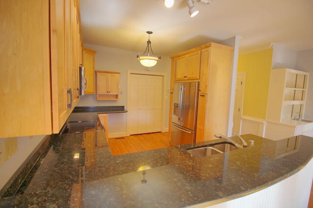 Building Photo - 1776 Dunmore Pl