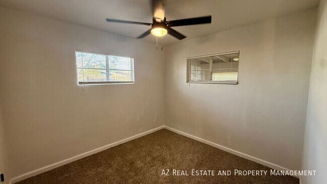 Building Photo - 3037 E Brill St