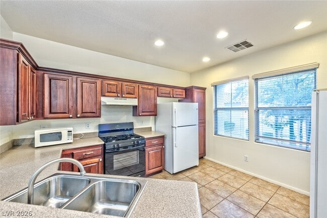 Building Photo - 8525 Caladium Ct