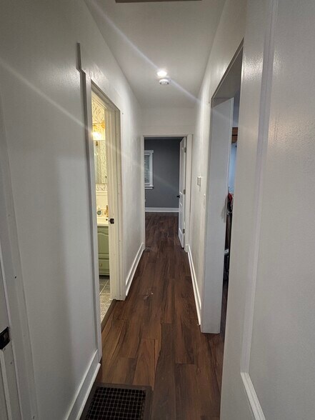 Building Photo - 138 Arizona Ave