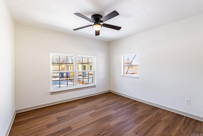 Building Photo - 511 S Grant St