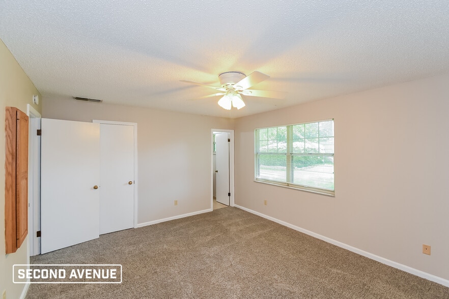 Building Photo - 1512 Rebecca Dr