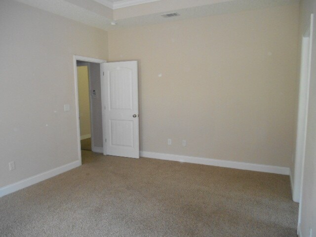 Building Photo - Home For Rent