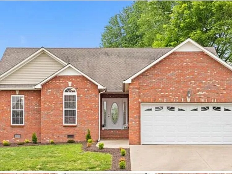 Primary Photo - 2825 Brewster Dr