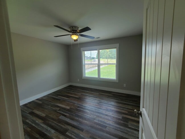 Building Photo - Vinemont/Cullman Area