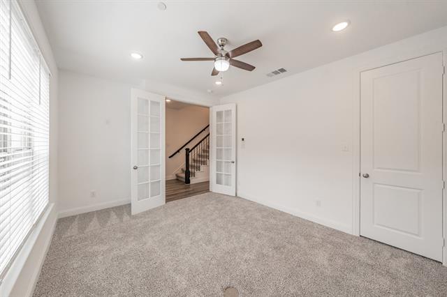 Building Photo - 4201 Shavano Dr