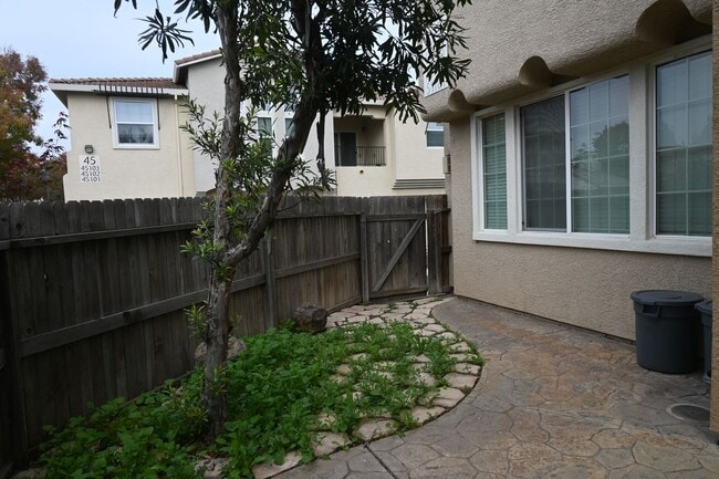 Building Photo - 7515 Sheldon Rd