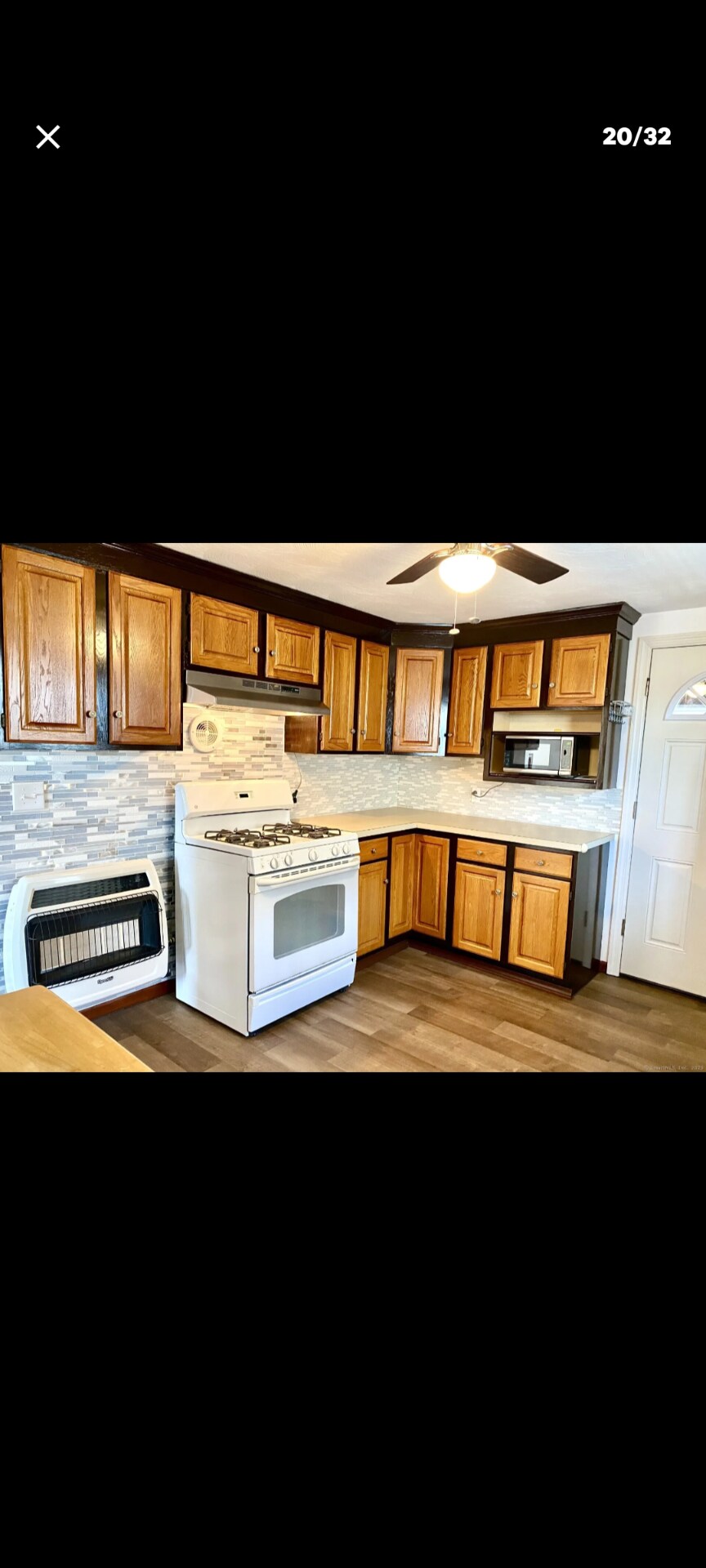 Spacious Kitchen with Gas Range - 65 Hayes St