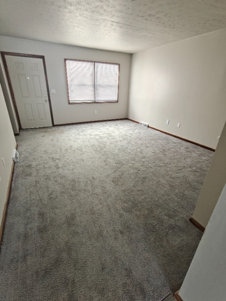 Building Photo - 2200 Harsh Ave SE