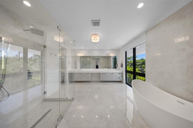 Building Photo - 2001 Marietta Dr