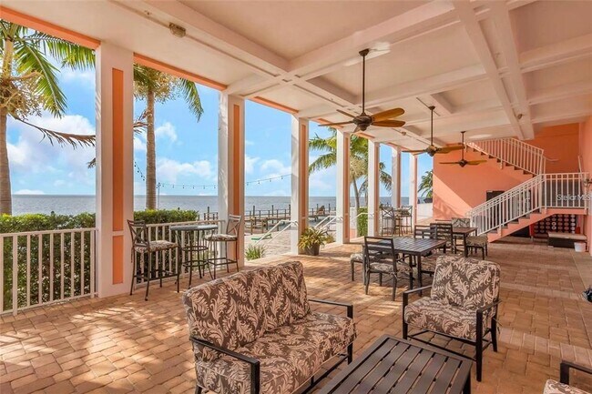 Building Photo - 3873 Pompano Dr SE