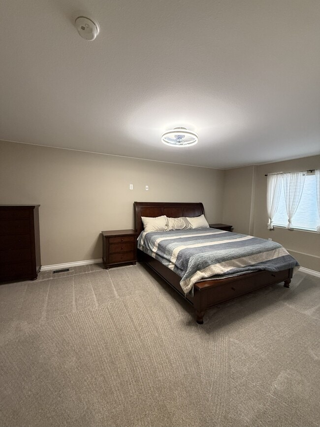 Building Photo - 6160 S Clearview Loop