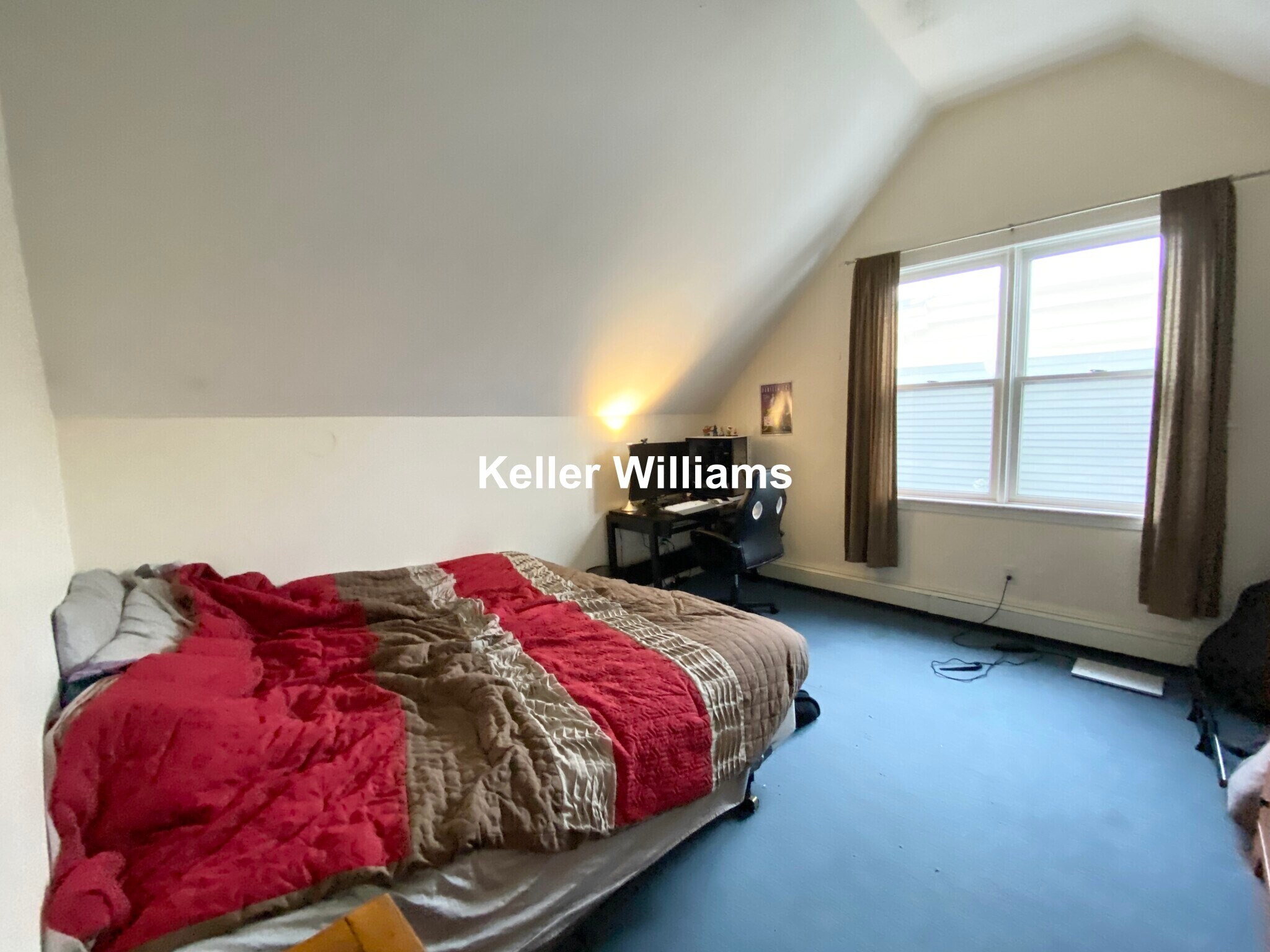 Building Photo - 48 Hillside St