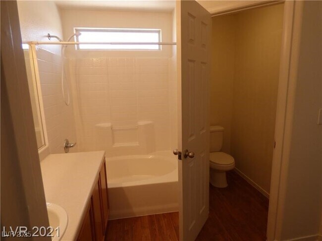 Building Photo - 6082 Las Nubes Dr