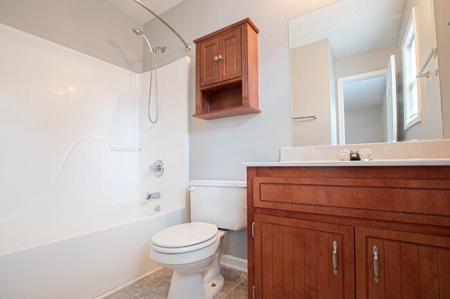 Building Photo - Pet Friendly with Fenced Yard!