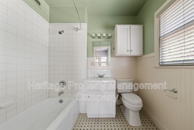 Building Photo - 109 W Norwood Ct