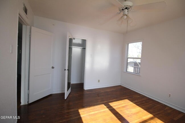 Building Photo - 3200 Richmond Ave