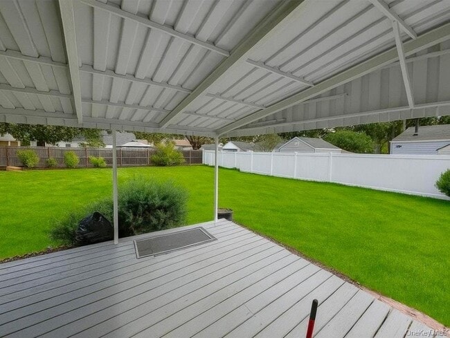 Building Photo - 26 Midday Dr