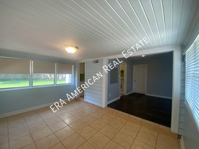 Building Photo - 9 Okahatchee Cir SE