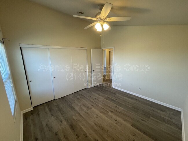 Building Photo - 1231 Creve Coeur Crossing Ln