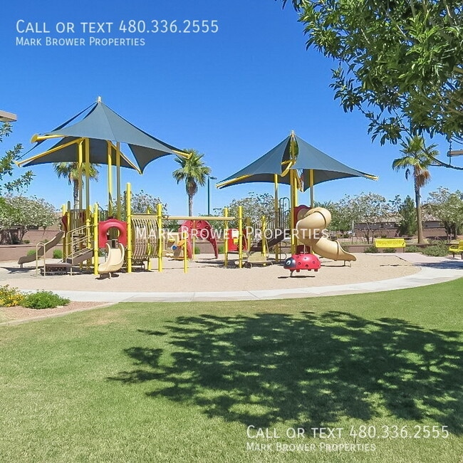 Building Photo - 724 W Dragon Tree Ave