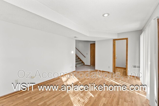 Building Photo - 1225 E Butterfield Pl