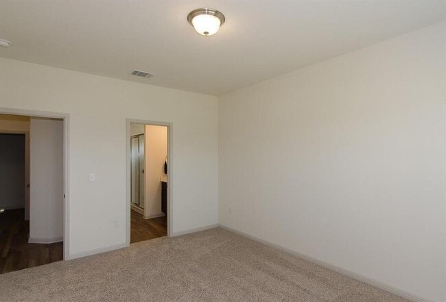 Building Photo - 304 Otto Ave