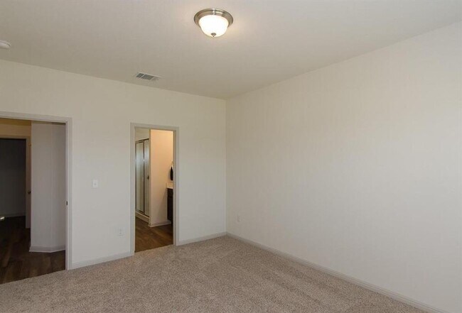 Building Photo - 308 Otto Ave