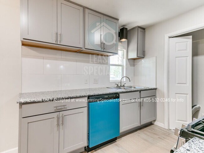 Building Photo - Charming Mid Norman 3 Bed 2 Bath Home!