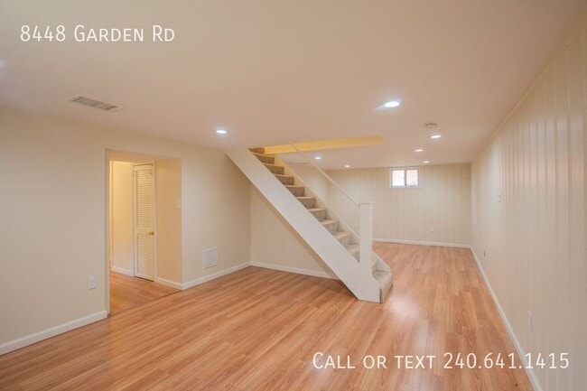 Building Photo - 8448 Garden Rd