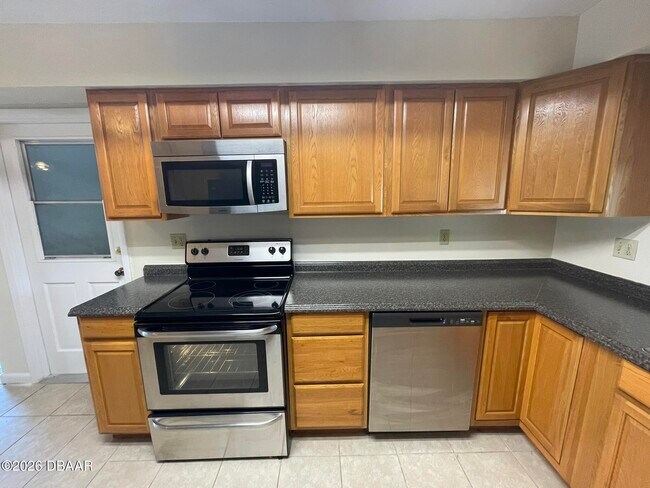 Building Photo - 524 Pelican Bay Dr