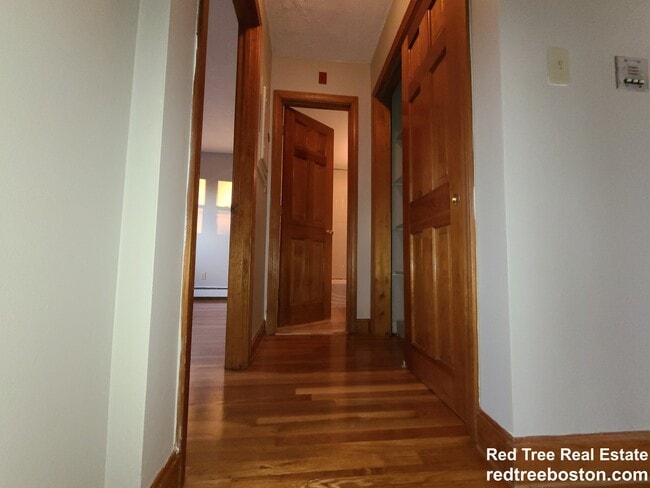Building Photo - 288 Grove St