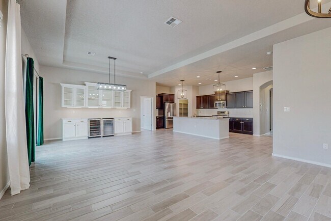 Building Photo - 6011 Buckthorn Ave NW