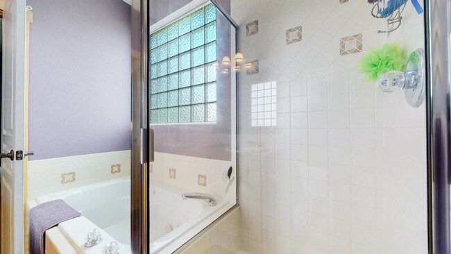 Building Photo - 2393 W 46th St