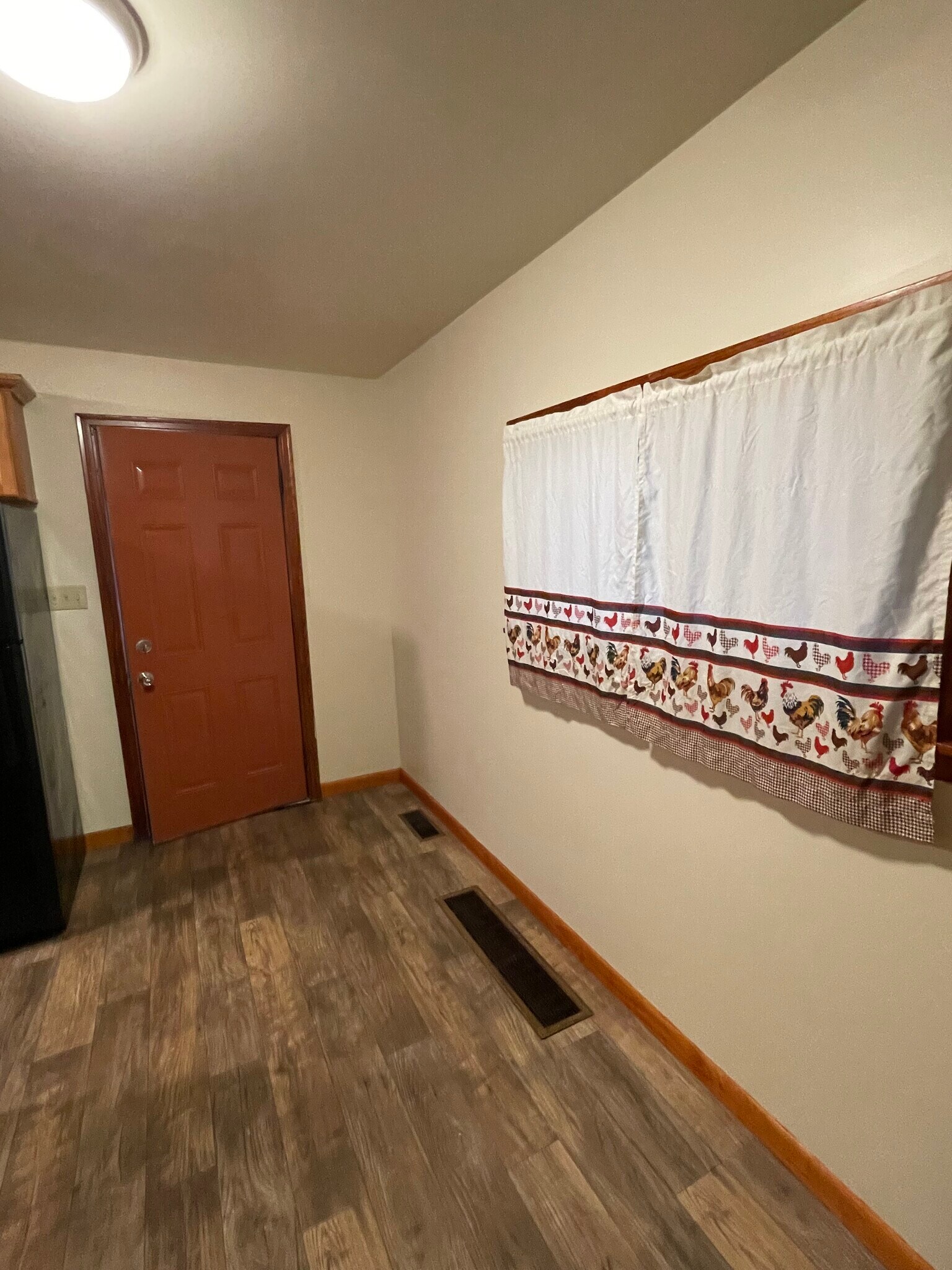 Building Photo - 1234 Isabella St