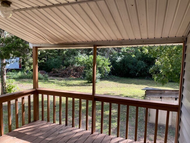 Building Photo - 2 BED, 1 BATH HOME LOCATED IN ASHEBORO OFF...