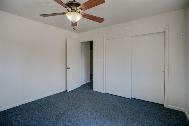 Building Photo - 812 Coronado Ave