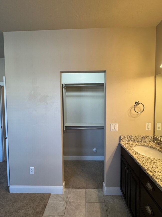 Building Photo - Beautiful 3 Bedroom Home - Casitas at Sienna Hills