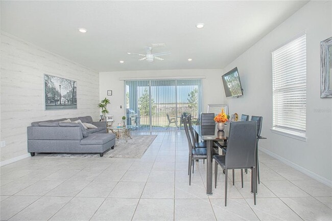 Building Photo - 3851 Plainview Dr
