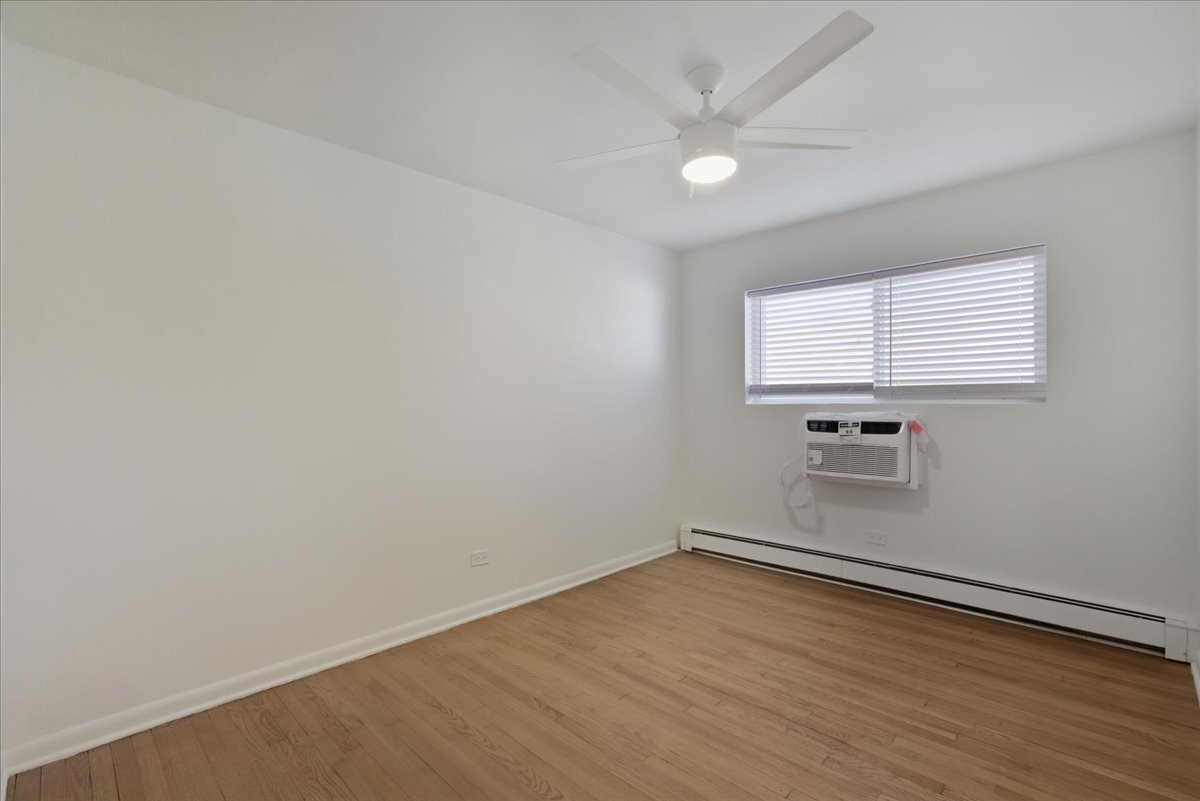 Building Photo - 7357 N Winchester Ave