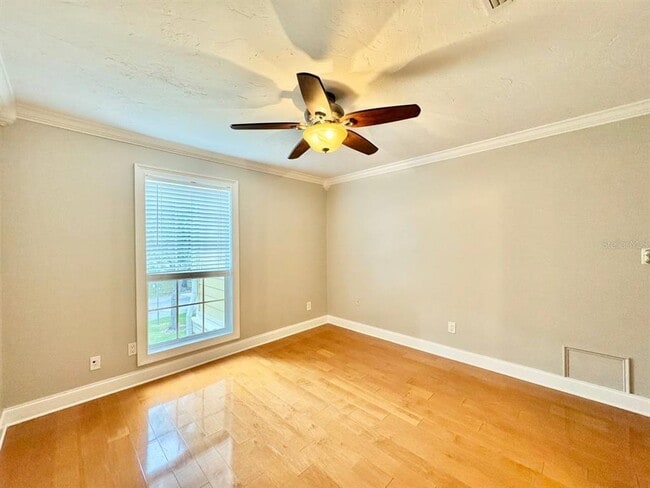 Building Photo - 8615 Mallard Reserve Dr