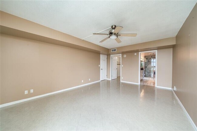 Building Photo - 1360 S Ocean Blvd