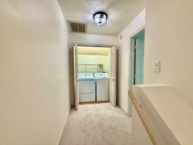 Building Photo - 5010 Trace Manor Ln