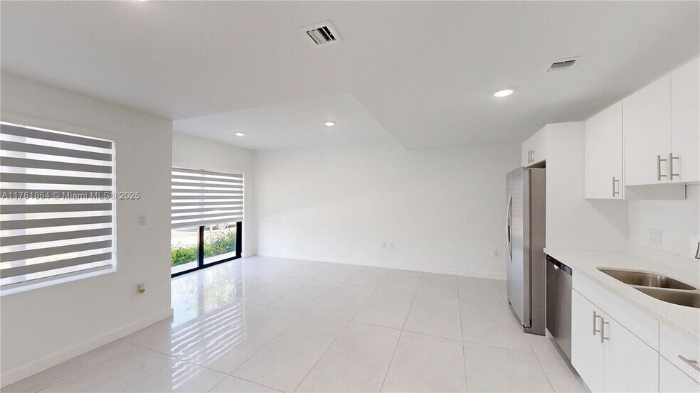 Building Photo - 14578 SW 260th St