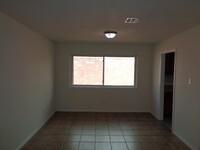 Building Photo - 19602 Southaven Dr