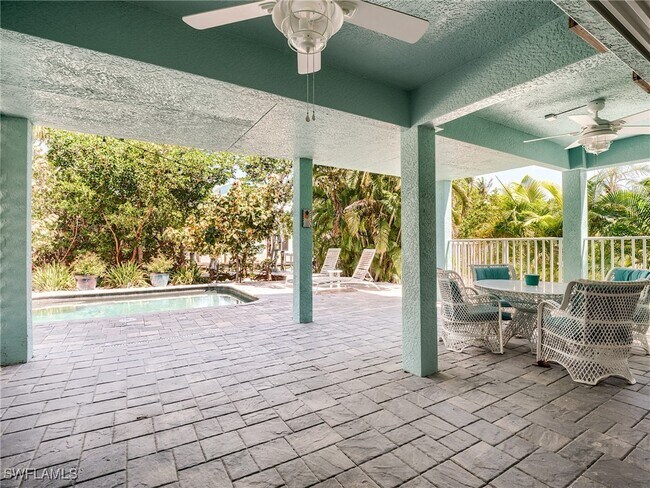 Building Photo - 6020 Cypress Ln