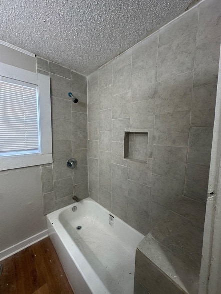 Building Photo - 1075 Kney St